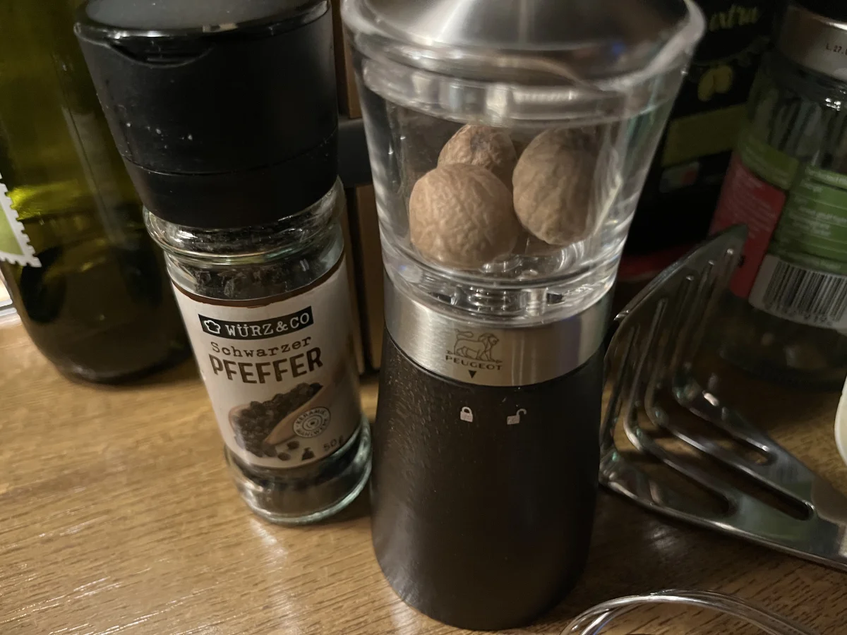 Grünkohl mit Bratwurst und Kartoffelstampf