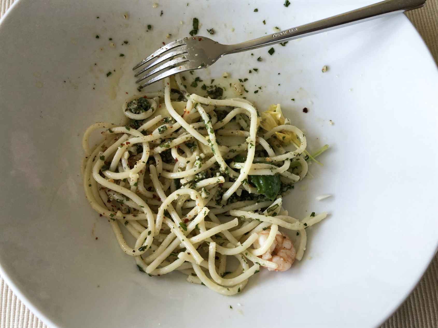 Pesto Verde auf Spaghetti